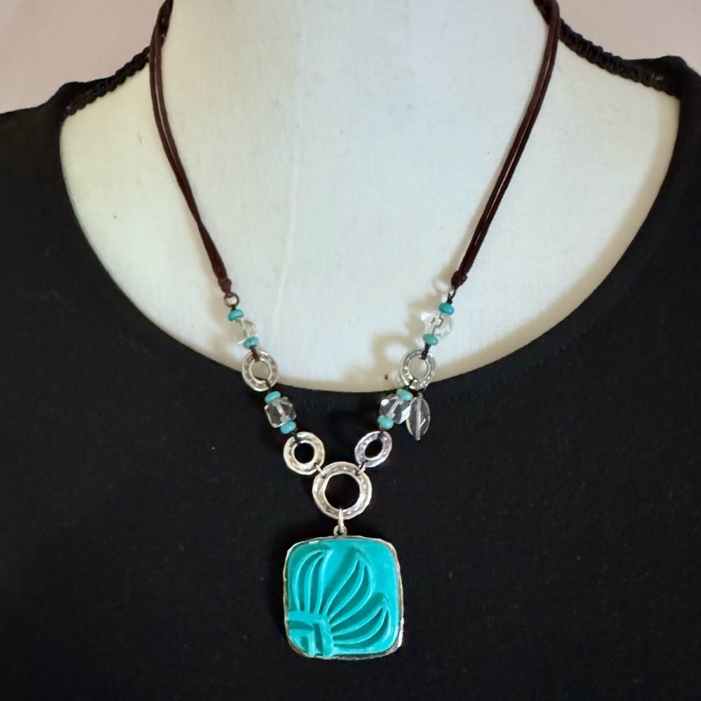 Silpada 925 Carved Howlite Aqua Grace Pendant Necklace Pearl N2326